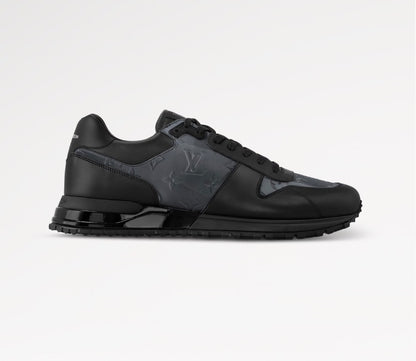 Louis Vitton Run away sneaker in black