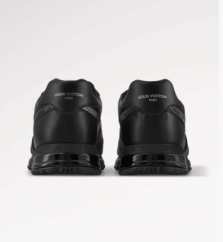 Louis Vitton Run away sneaker in black